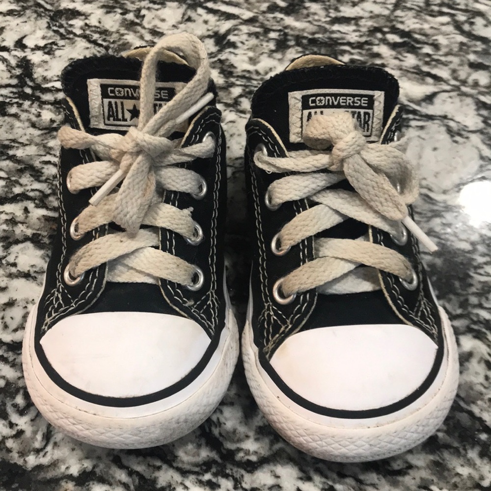 Baby/Toddler Converse Sneakers size 6